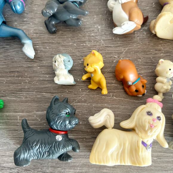 Vintage Littlest Pet Shop Mixed Pets and Accessories Lot Cats Dogs & Pets Kenner - Picture 7 of 10
